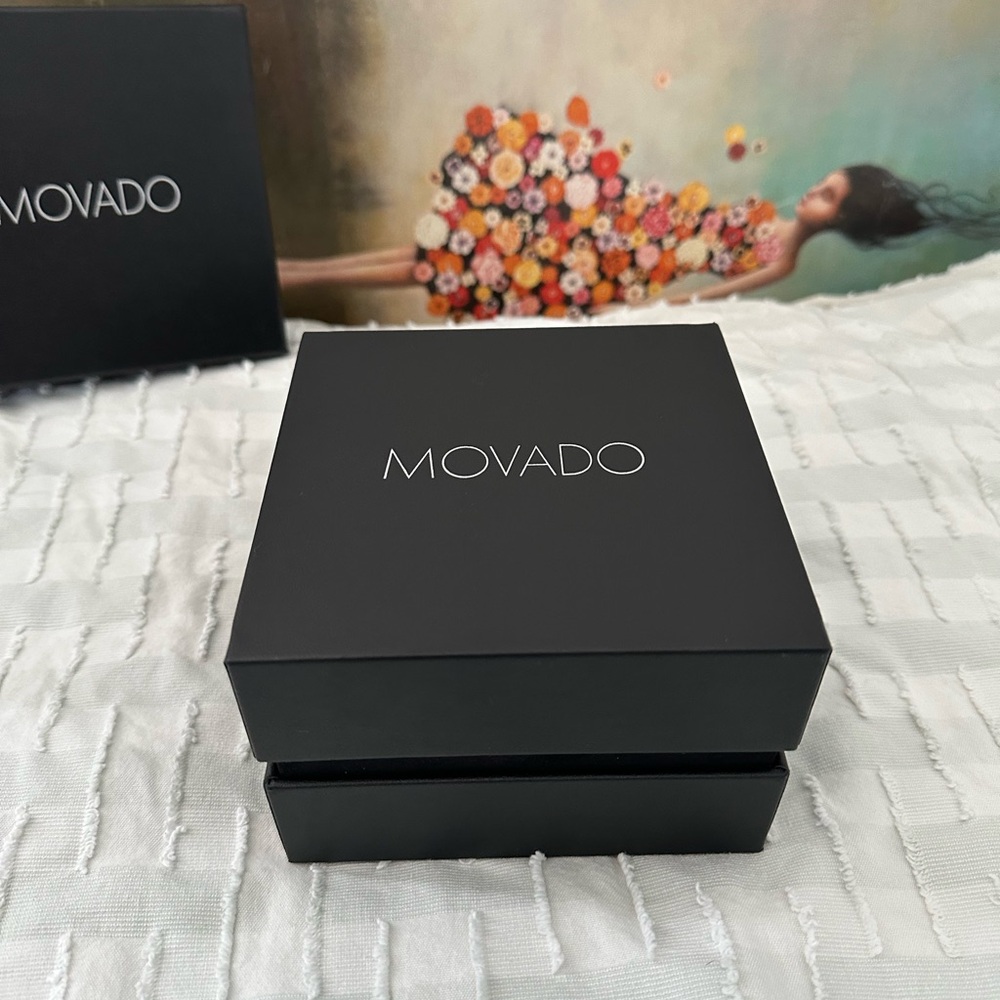 Movado Amorosa collection